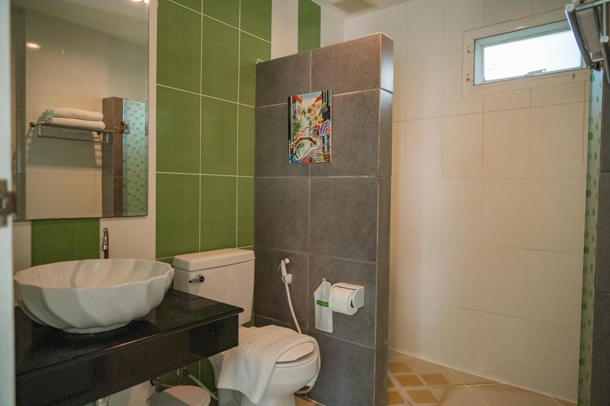 Nong Nam Daeng Villa Reina Resort מראה חיצוני תמונה